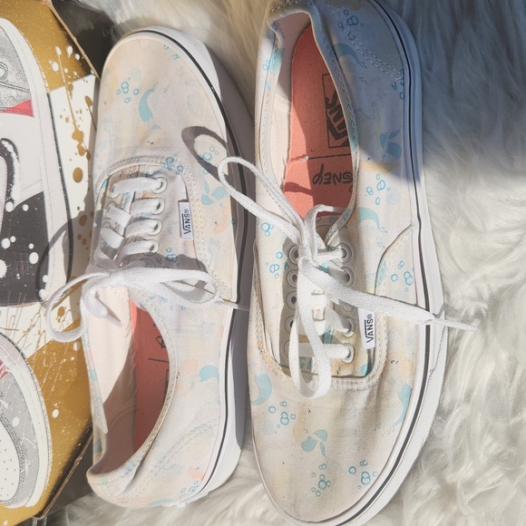 DISNEY LITTLE MERMAID VANS GUC - Picture 3 of 7